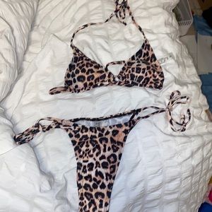 Leopard bikini